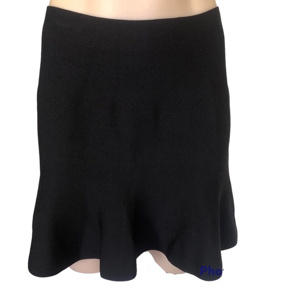 Glassons Dresses & Skirts - 🌿 GLASSONS 🌿 black knit skirt BNWT size 10